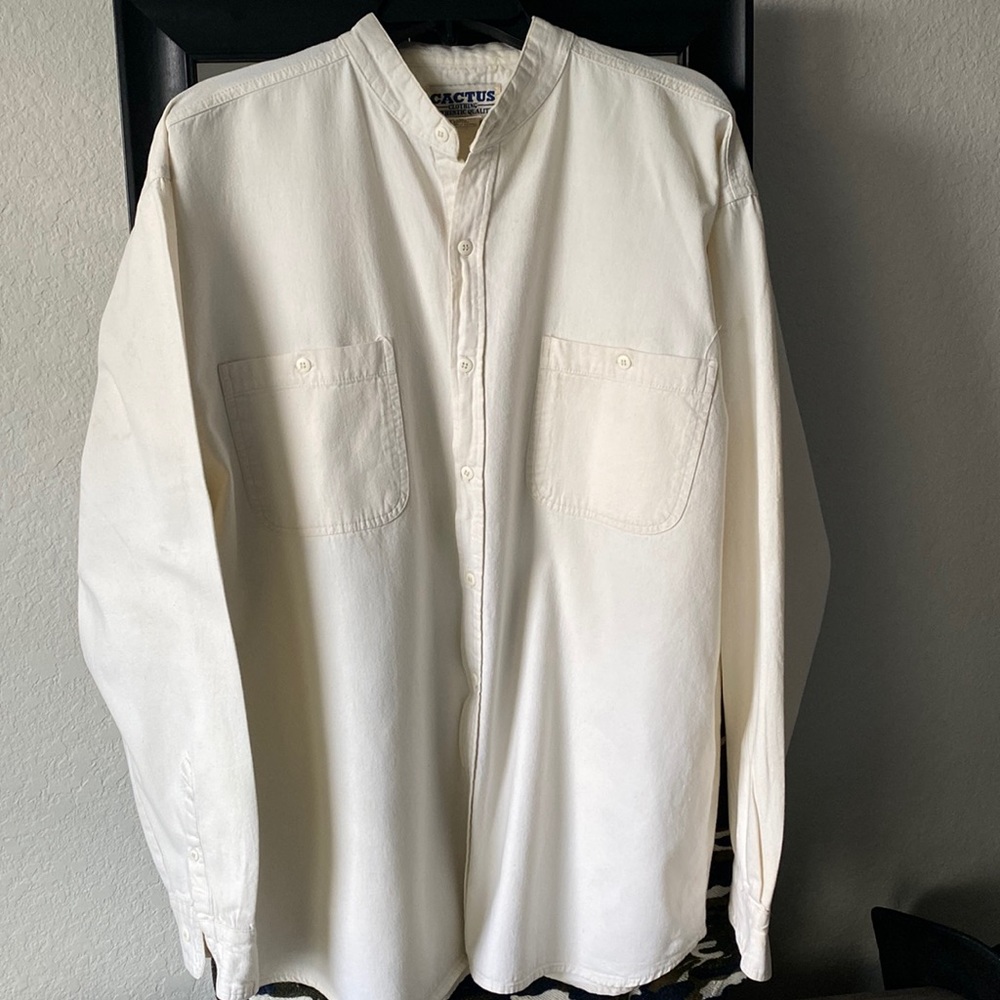 CACTUS CLOTHING LONG SLEEVE COLLARLESS SHIRT.
